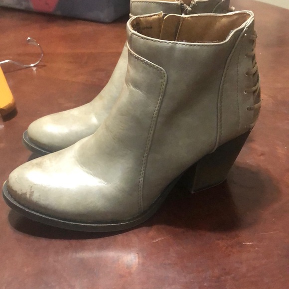 ๐Now or never gray ankle boots๐ - Picture 3 of 3